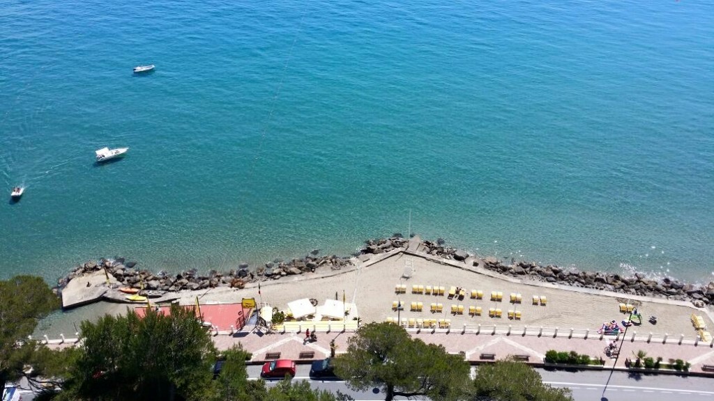 La Scogliera spiaggia per cani Alassio - PetLocal.eu